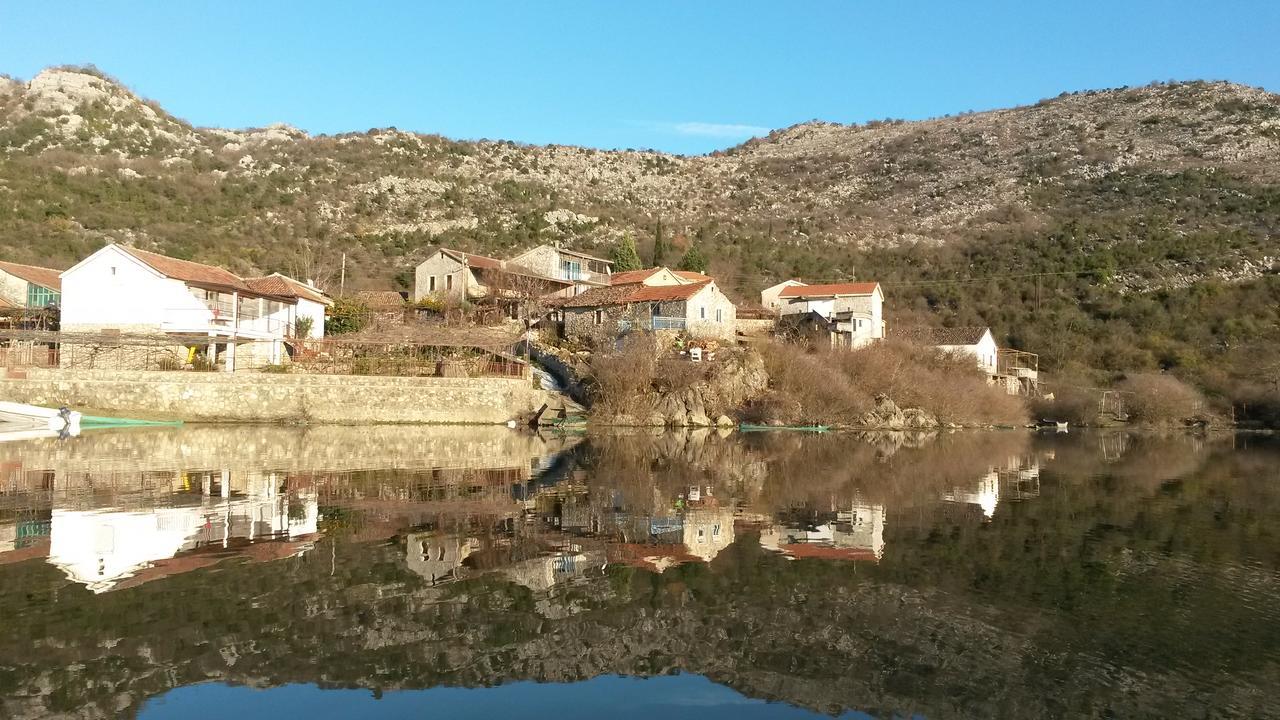 Dodosi Lake House Puro 빌라 외부 사진