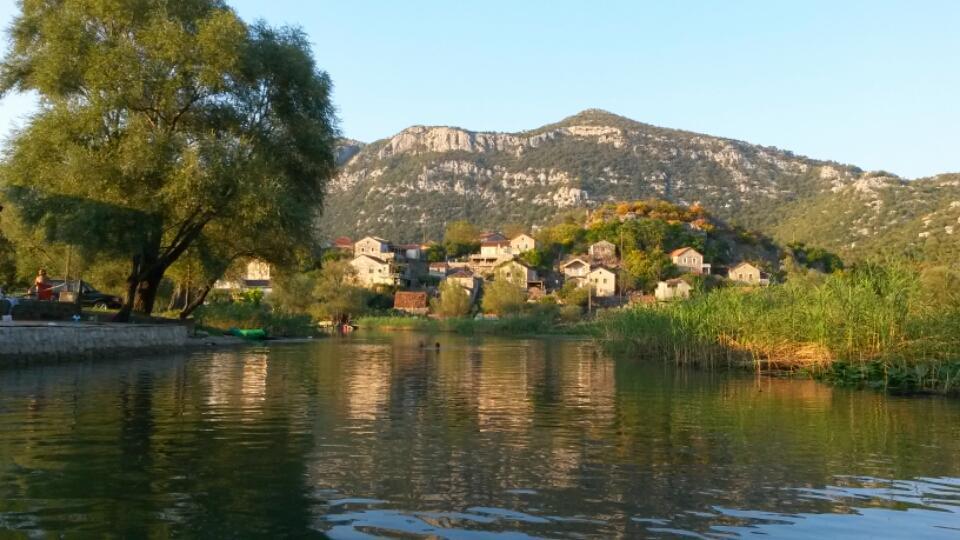 Dodosi Lake House Puro 빌라 외부 사진